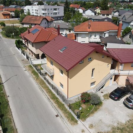 Apartments Aqua Resa Bihać Екстериор снимка